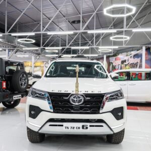 FORTUNER (TN72CH0006)