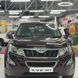 MAHINDRA XUV -500 W4 (TN72BY7277)