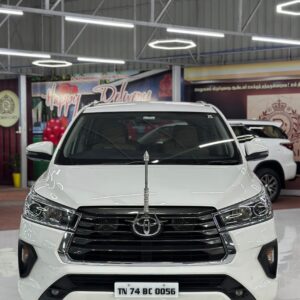 TOYOTA INNOVA CRYSTA 2.4 V (0056)