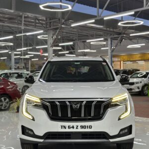 MAHINDRA XUV -700 AX5(9010)