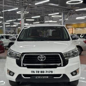TOYOTA INNOVA CRYSTA 2.8Z (7179)